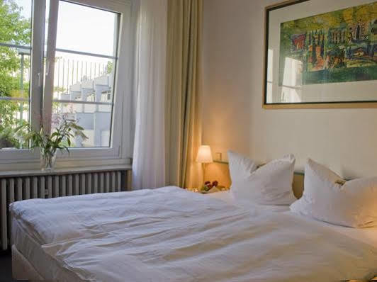 Hotel Am Hofgarten Dusseldorf Exterior photo